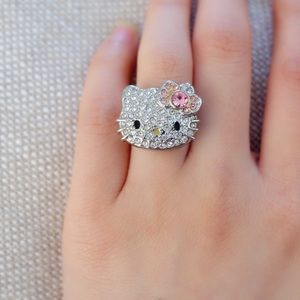Hello Kitty ring